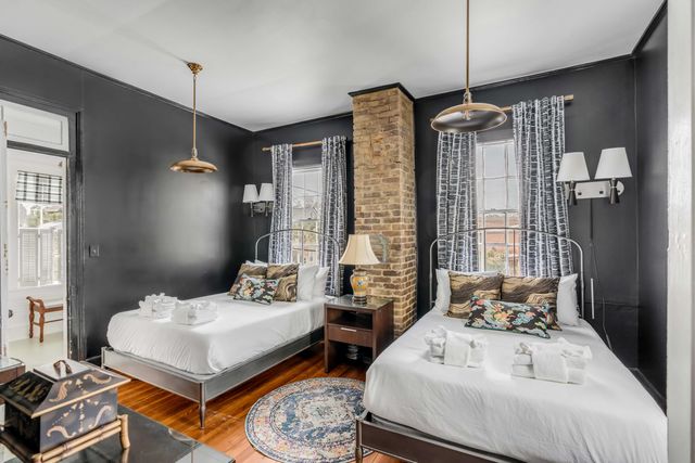 142 Spring Street, Charleston, SC 29403