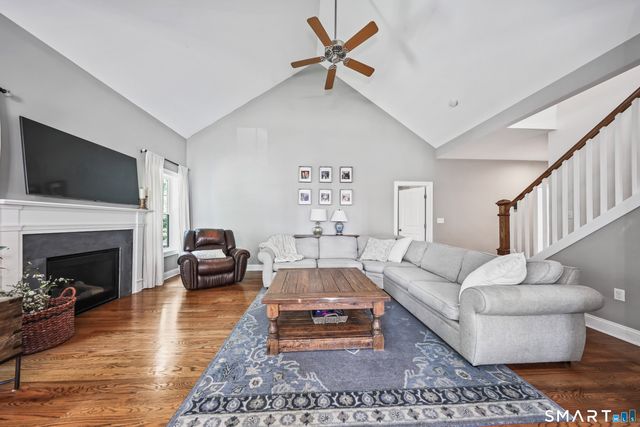 1 Heritage Court 1, Wolcott, CT 06716