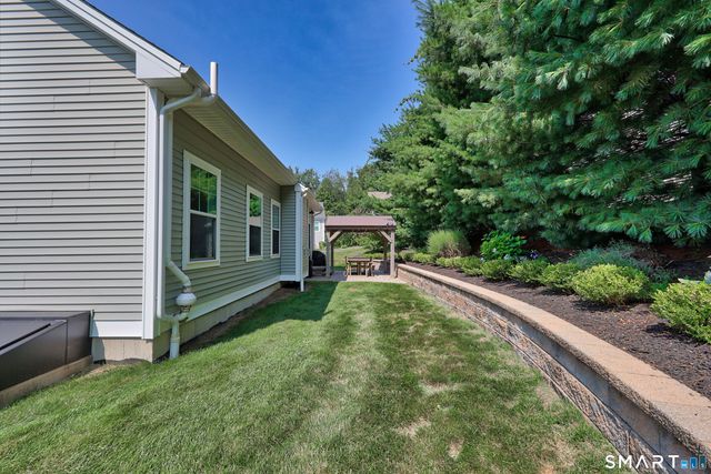 1 Heritage Court 1, Wolcott, CT 06716