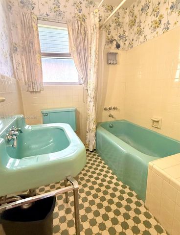 1235 Jefferson St 0, Hollywood, FL 33019
