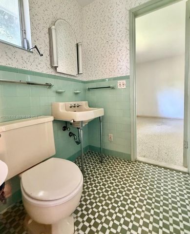 1235 Jefferson St 0, Hollywood, FL 33019