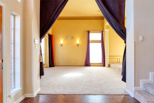 6521 Lynch Lane, Garland, TX 75044