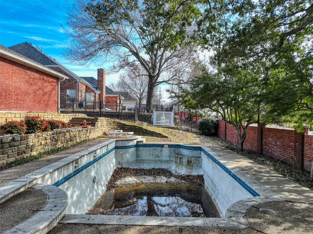 6521 Lynch Lane, Garland, TX 75044