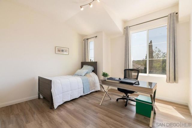 3822 Quarter Mile Drive, San Diego, CA 92130