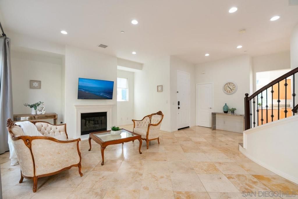 Image 1 of property listing at 3822 Quarter Mile Drive, San Diego, CA 92130