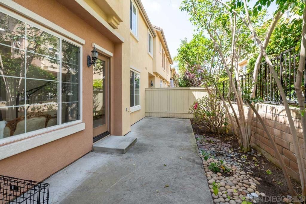 Image 11 of property listing at 3822 Quarter Mile Drive, San Diego, CA 92130