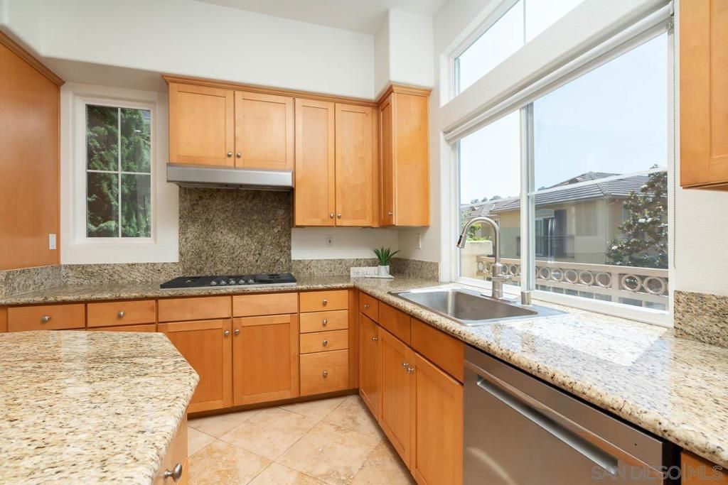 Image 16 of property listing at 3822 Quarter Mile Drive, San Diego, CA 92130