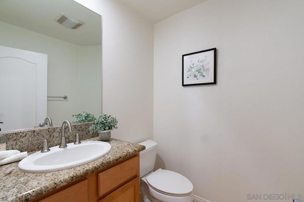 Image 19 of property listing at 3822 Quarter Mile Drive, San Diego, CA 92130