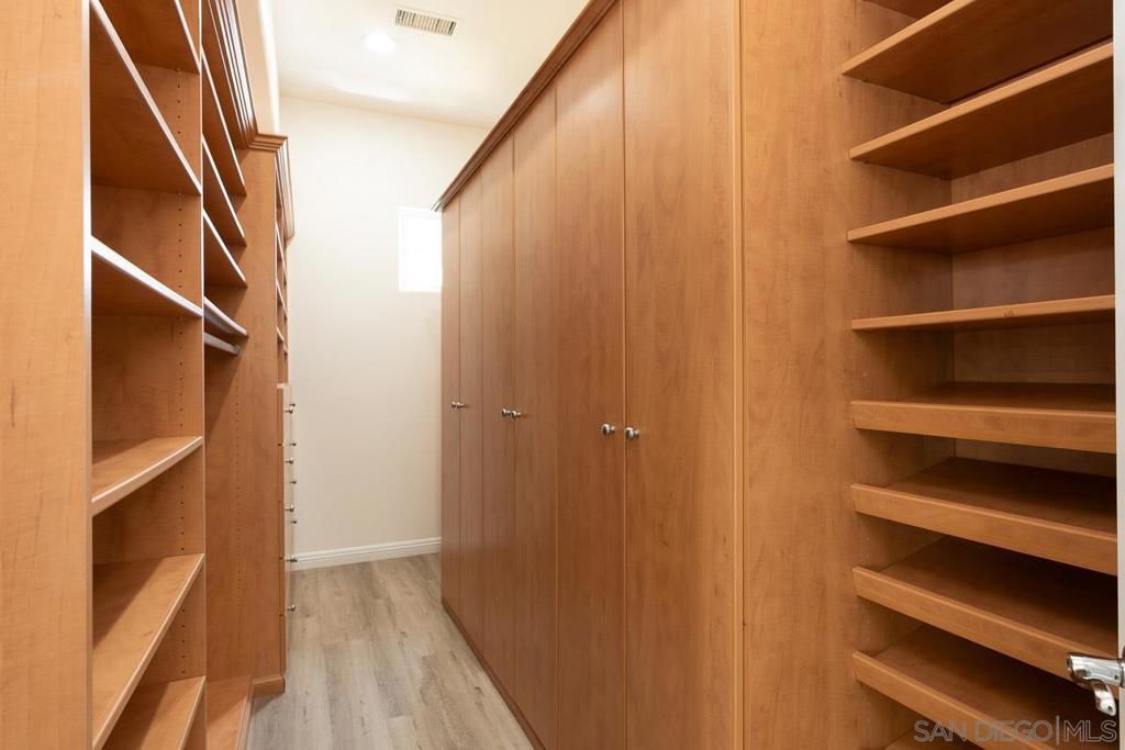 Image 30 of property listing at 3822 Quarter Mile Drive, San Diego, CA 92130
