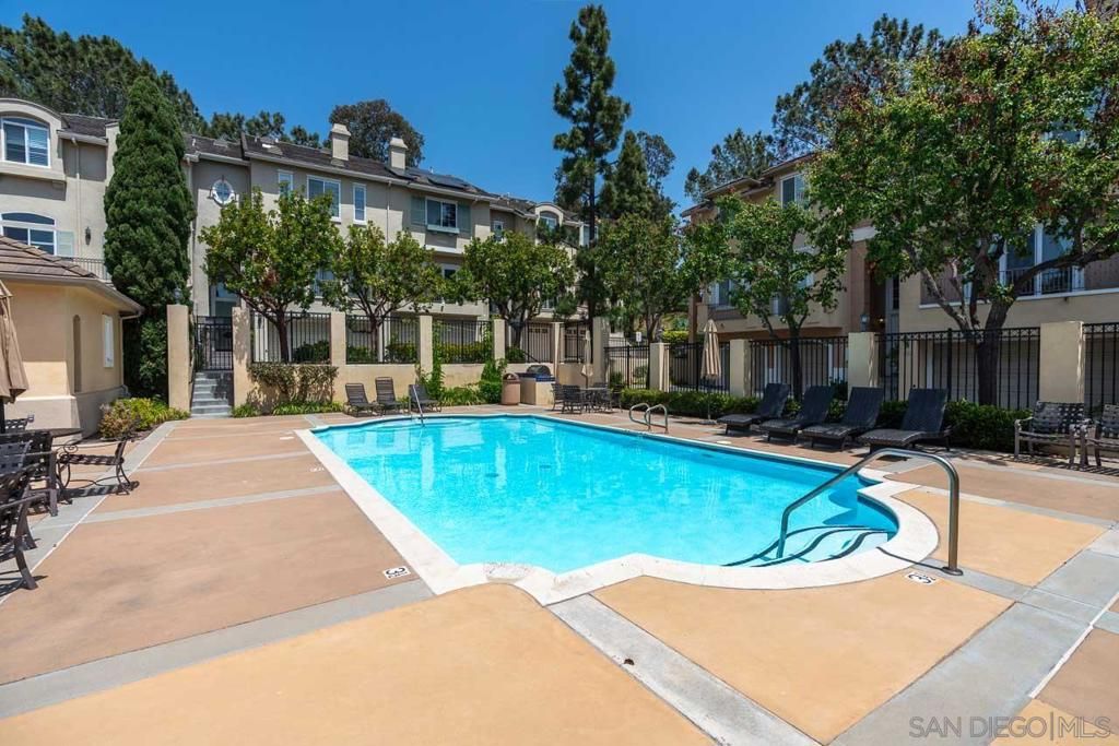 Image 31 of property listing at 3822 Quarter Mile Drive, San Diego, CA 92130