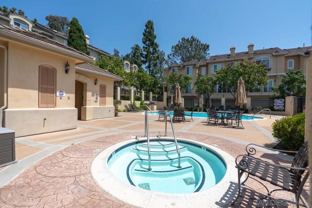 Image 32 of property listing at 3822 Quarter Mile Drive, San Diego, CA 92130