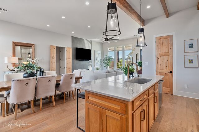 323 Belle Winds Court, Shreveport, LA 71106