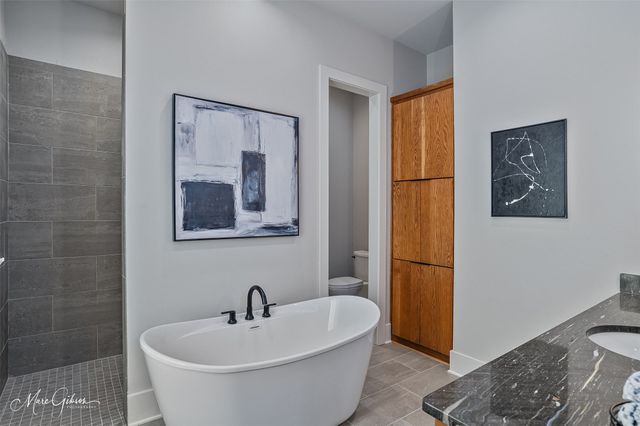 323 Belle Winds Court, Shreveport, LA 71106