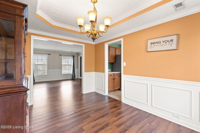 9607 Long Rifle Ln, Louisville, KY 40228