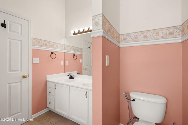 9607 Long Rifle Ln, Louisville, KY 40228