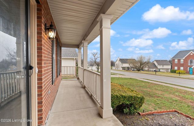 9607 Long Rifle Ln, Louisville, KY 40228