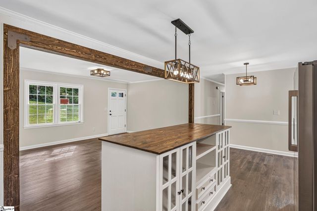 250 John High Road, Campobello, SC 29322