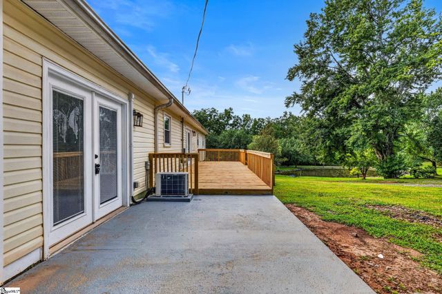 250 John High Road, Campobello, SC 29322