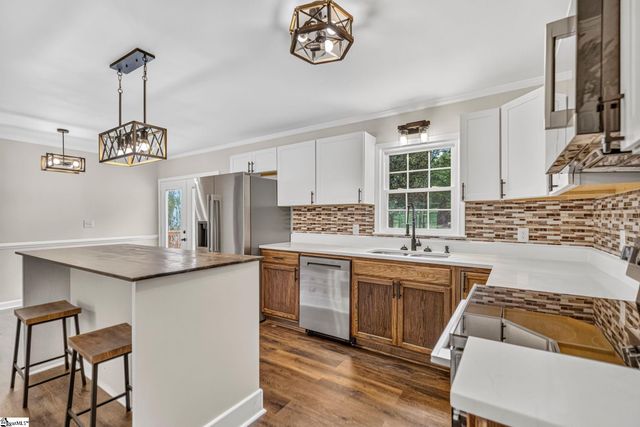 250 John High Road, Campobello, SC 29322