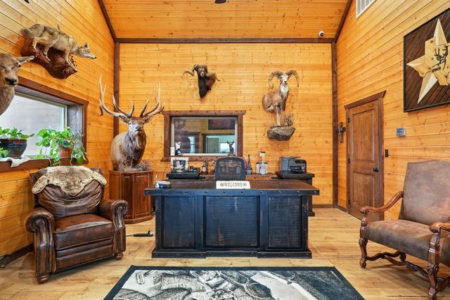 635 CR 184, Lawn, TX 79530