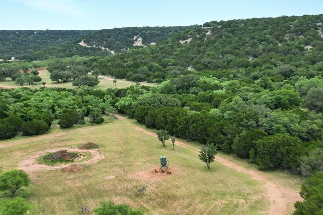 635 CR 184, Lawn, TX 79530