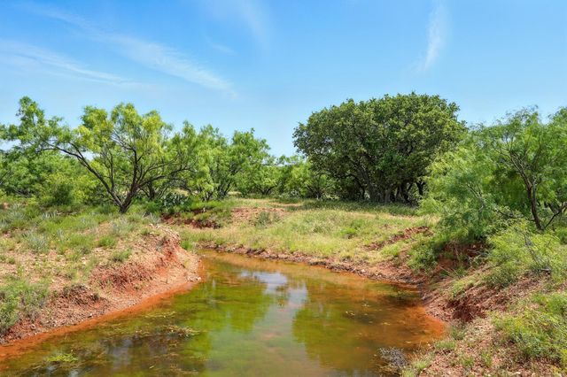 635 CR 184, Lawn, TX 79530