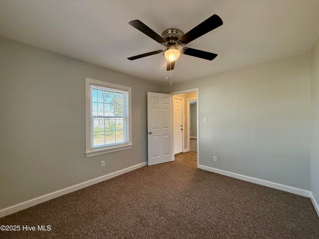 48 First Street, Chocowinity, NC 27817