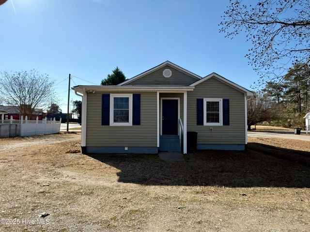 48 First Street, Chocowinity, NC 27817