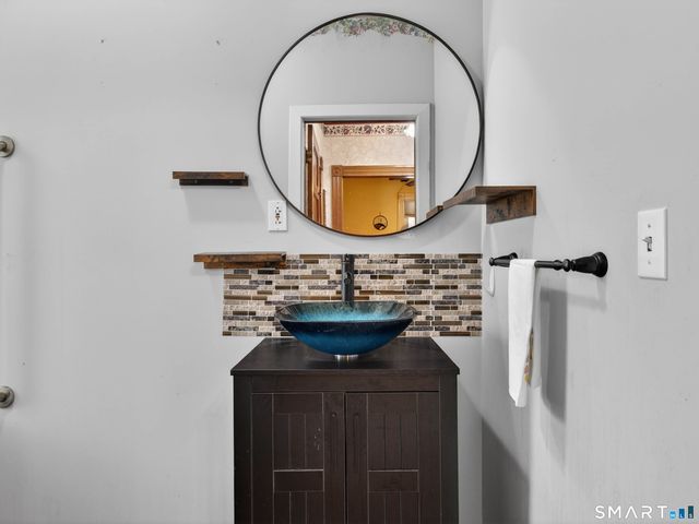 25 Torrey Lane, Plainfield, CT 06332