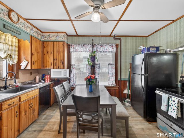 25 Torrey Lane, Plainfield, CT 06332