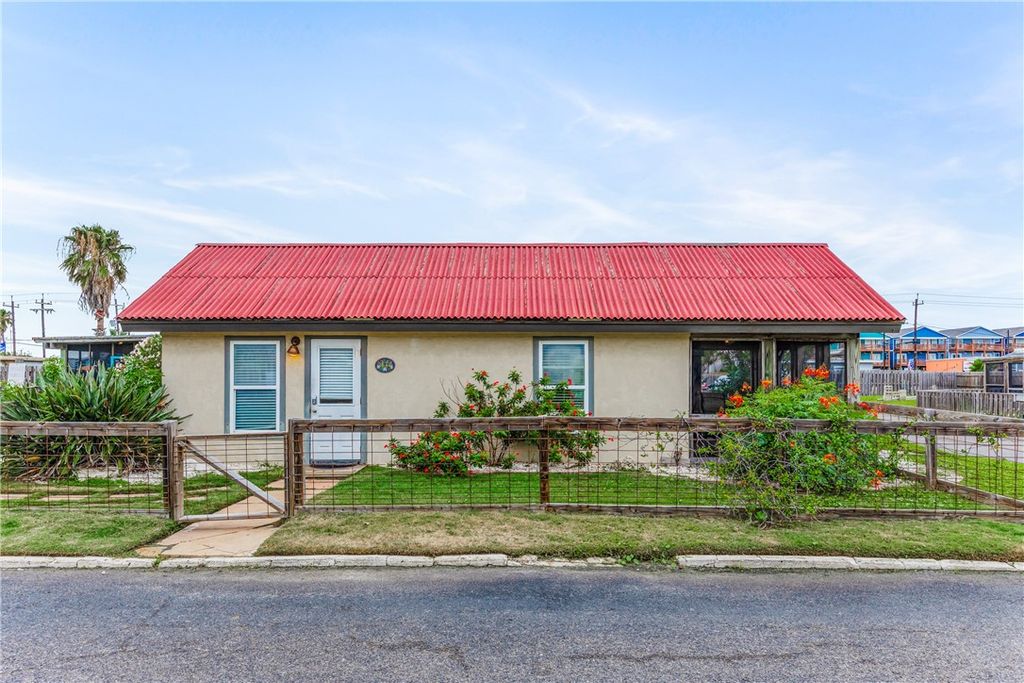 134 N Alister St 19, Port Aransas, TX 78373 — photo 2