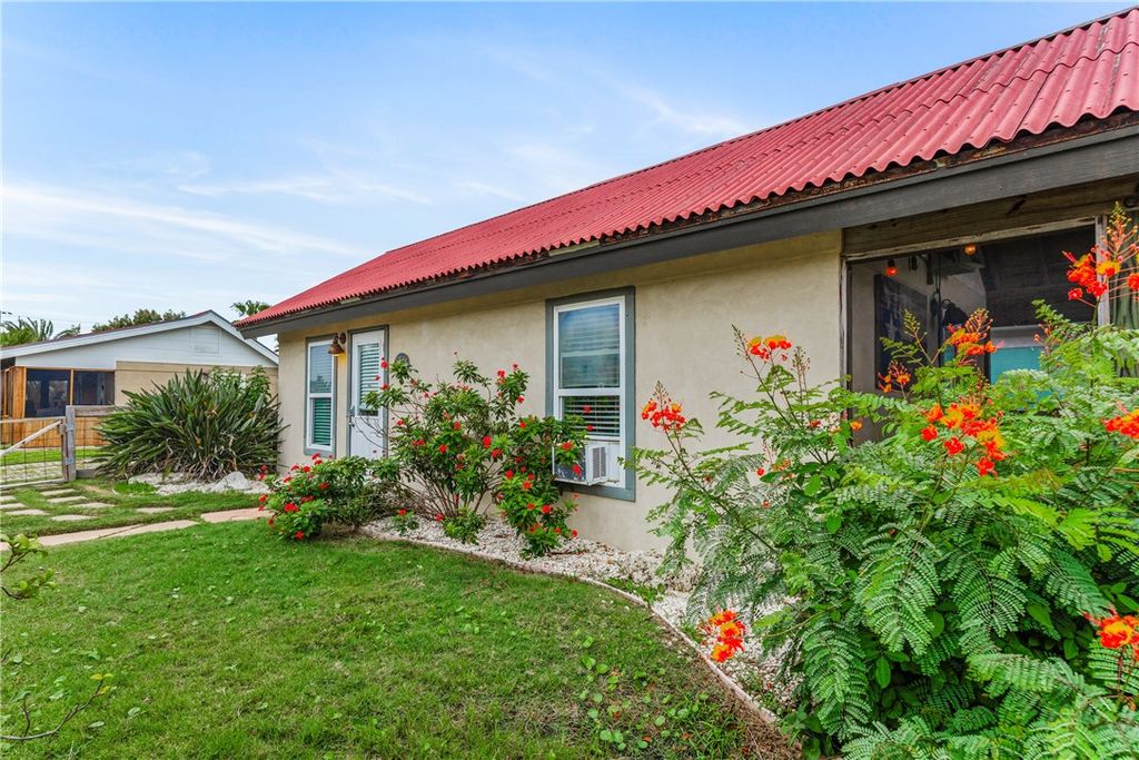 134 N Alister St 19, Port Aransas, TX 78373 — photo 4