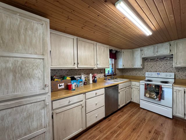 10623 State Highway O, Ava, MO 65608