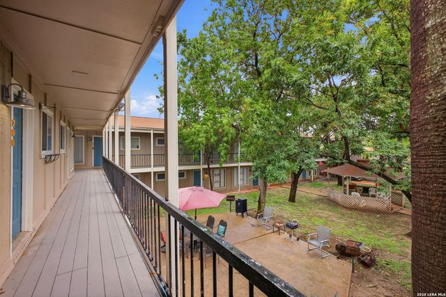 255 E Rampart Dr Unit 206, San Antonio, TX 78216