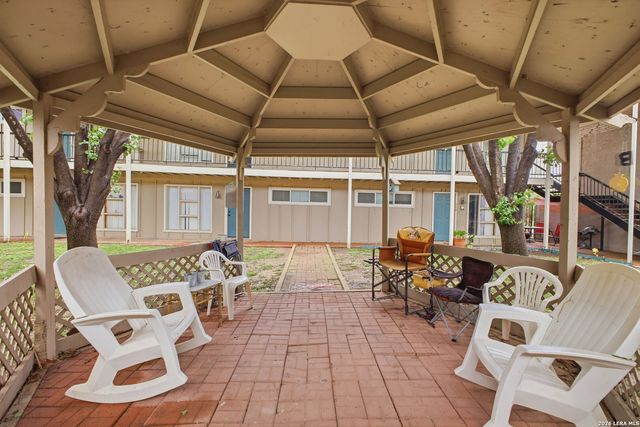 255 E Rampart Dr Unit 206, San Antonio, TX 78216