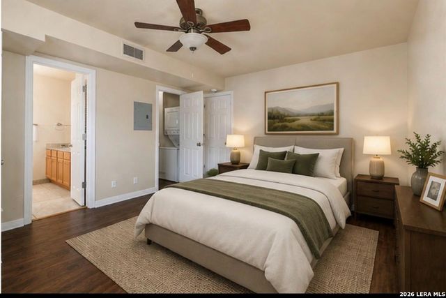 255 E Rampart Dr Unit 206, San Antonio, TX 78216