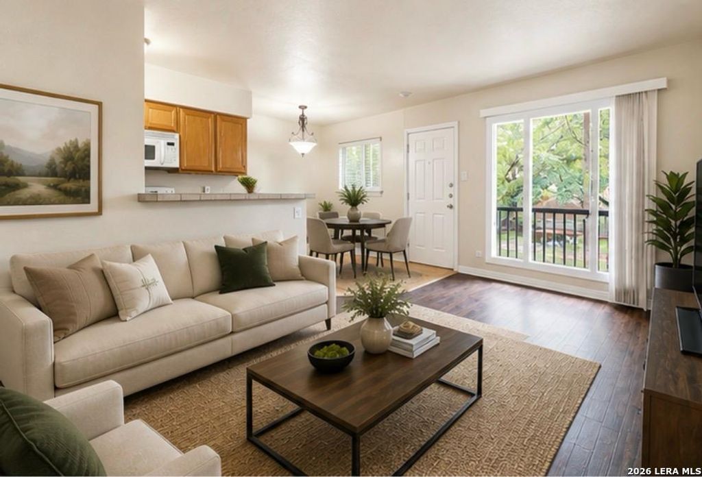255 E Rampart Dr Unit 206, San Antonio, TX 78216