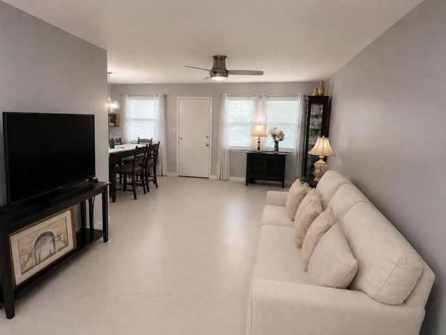 13 Lake Vista Trail 105, Port St. Lucie, FL 34952