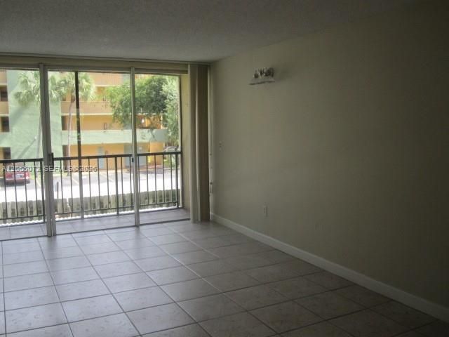8810 Fontainebleau Boulevard 209, Miami, FL 33172