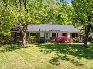 68 Oakwood Drive, Chapel Hill, NC 27517