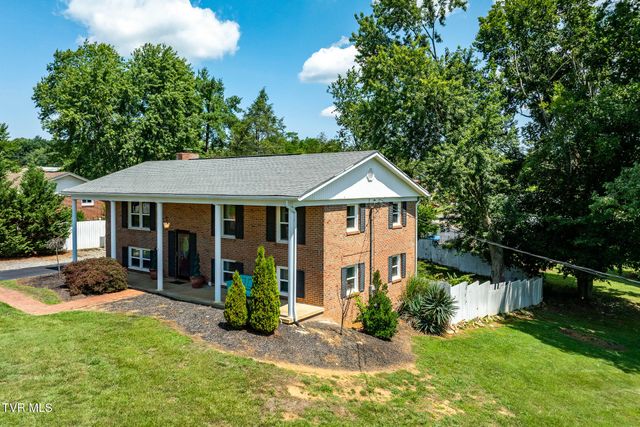 111 Wayfair Drive, Greeneville, TN 37743