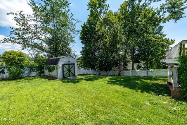 111 Wayfair Drive, Greeneville, TN 37743