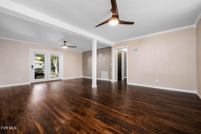 111 Wayfair Drive, Greeneville, TN 37743