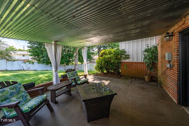 111 Wayfair Drive, Greeneville, TN 37743