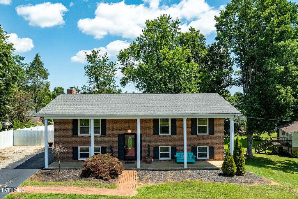 111 Wayfair Drive, Greeneville, TN 37743