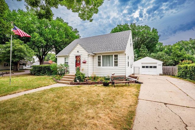 1707 2nd Street N, Fargo, ND 58102