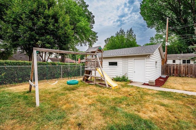 1707 2nd Street N, Fargo, ND 58102