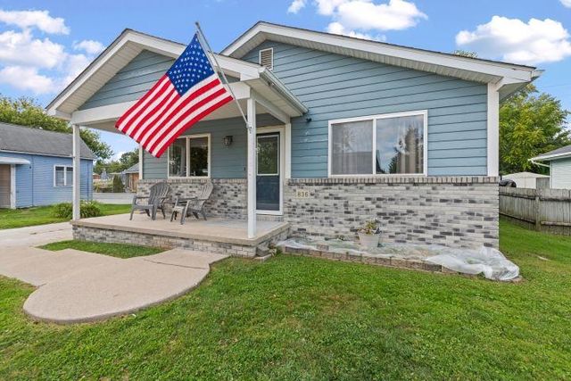 836 Bruce Street, Cottrellville Twp, MI 48039