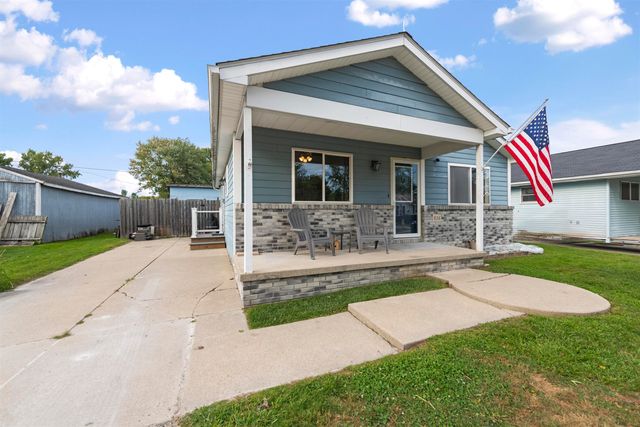 836 Bruce Street, Cottrellville Twp, MI 48039