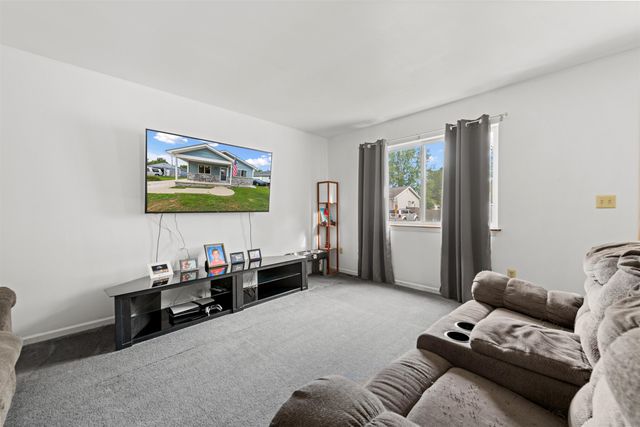 836 Bruce Street, Cottrellville Twp, MI 48039